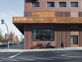 Wittmunder Klinker - Verblendklinker - Formsteine rot - Astor Film Lounge